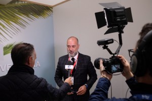 fitur13